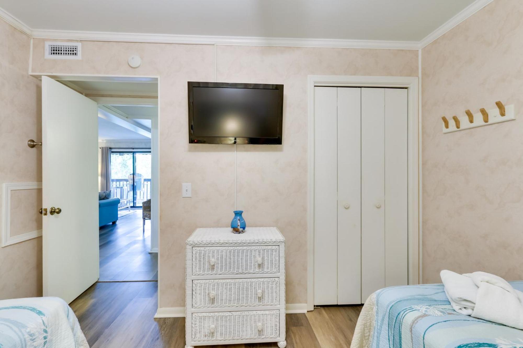 Hilton Head Condo With Balcony And Pool, Walk To Beach Hilton Head Island Esterno foto